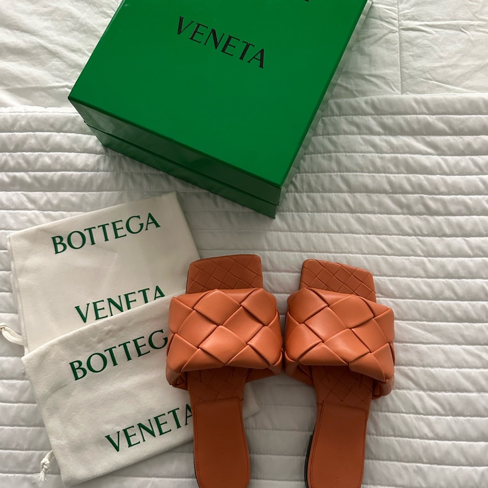 Bottega Veneta Women's Lido Sandals